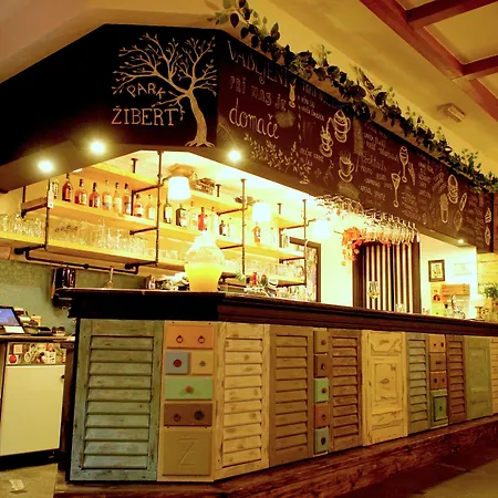 بيت ضيافة Park Zibert 3*